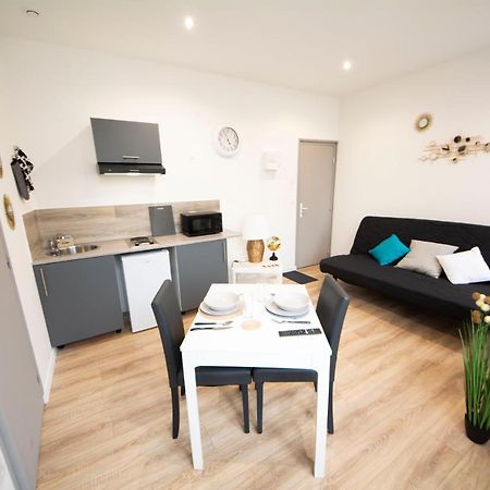 Mahora - Charmant Studio Home Staging Au Centre-Ville Saint-Quentin  Bagian luar foto