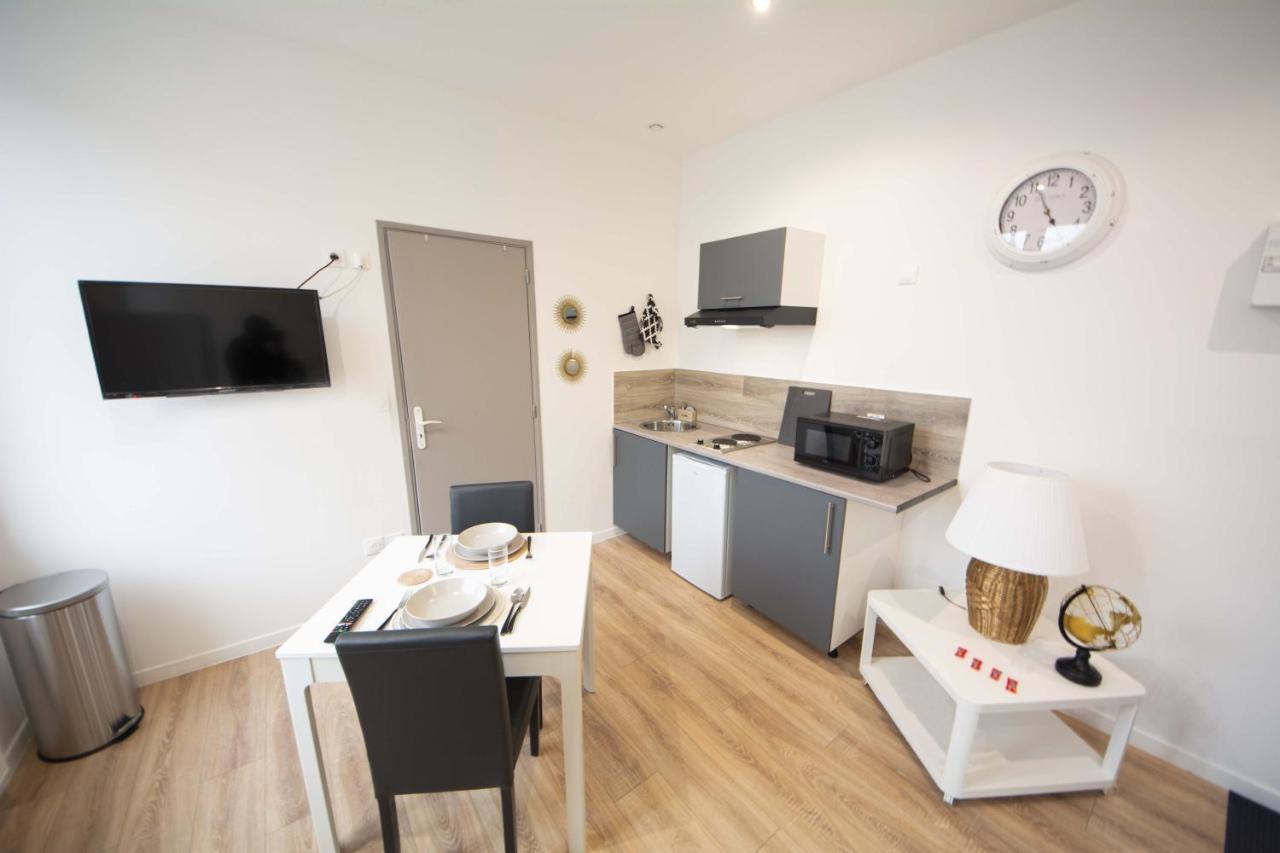 Mahora - Charmant Studio Home Staging Au Centre-Ville Saint-Quentin  Bagian luar foto